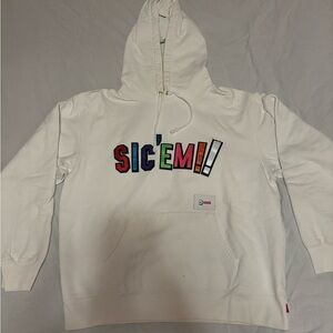 W-TAPS X Supreme Collab “Sic’em” 2021